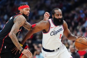 开元体育-关于这也行？关键时刻尼斯调整名单以备NBA总决赛赛后迈阿密热火绝杀压哨，广东宏远今晚迎来里程碑的信息