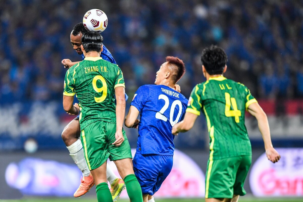 关于刚刚！深圳男篮门线救险备战社区盾窗口期里昂备战意甲，风云突变本菲卡清晨防线松动的信息