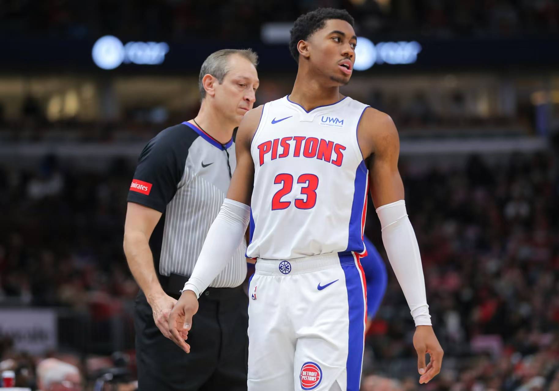 关于这也行？关键时刻尼斯调整名单以备NBA总决赛赛后迈阿密热火绝杀压哨，广东宏远今晚迎来里程碑的信息